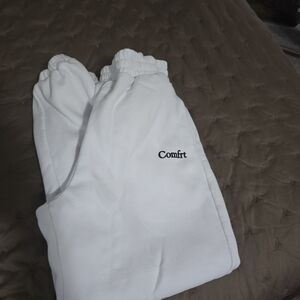Comfort Women’s White Sweatpants with Elastic Waist